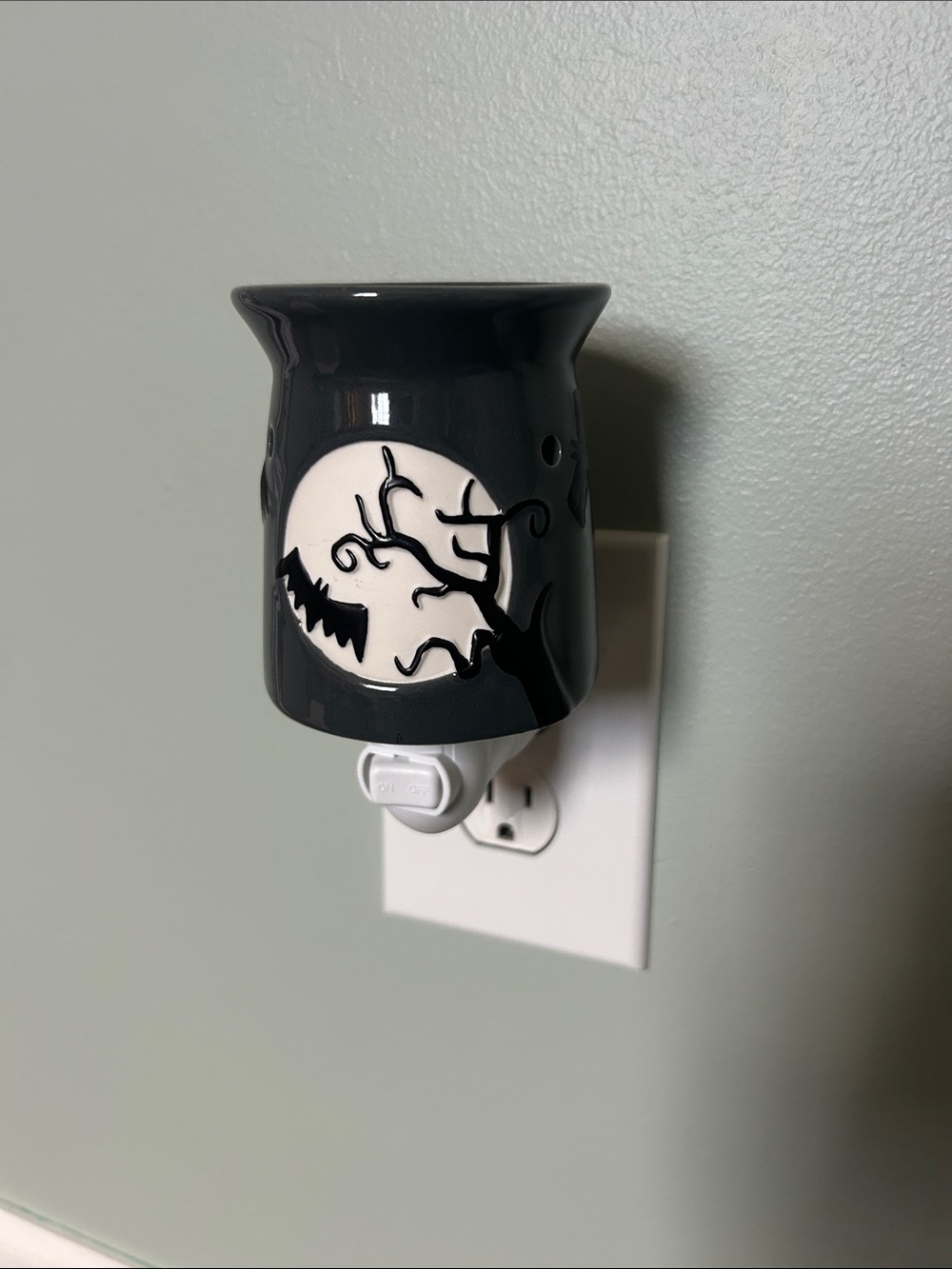 Scentsy Black Ceramic Wall Plug-In Wax Warmer with Moon and Tree Design